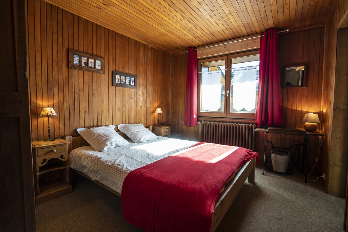 Chalet Jacrose, Chambre lit double, Châtel Alpes Fançaises