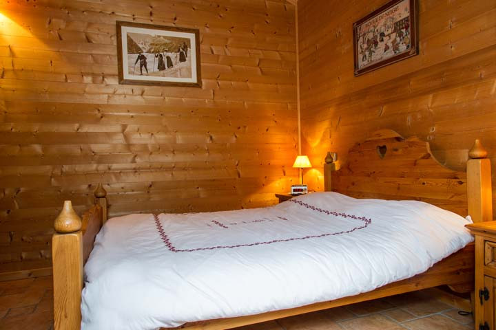 Chalet L'HERMINE DES VORRES, Bedroom double bed, Châtel Winter 74