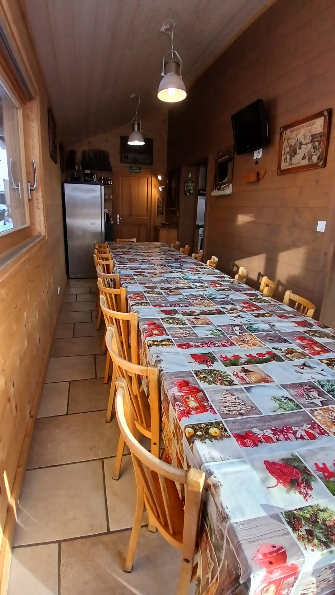 Chalet L'Orée du lac, Salle à manger, Châtel, Patinoire Chalet L'Orée du lac, Salle à manger, Châtel, Patinoire