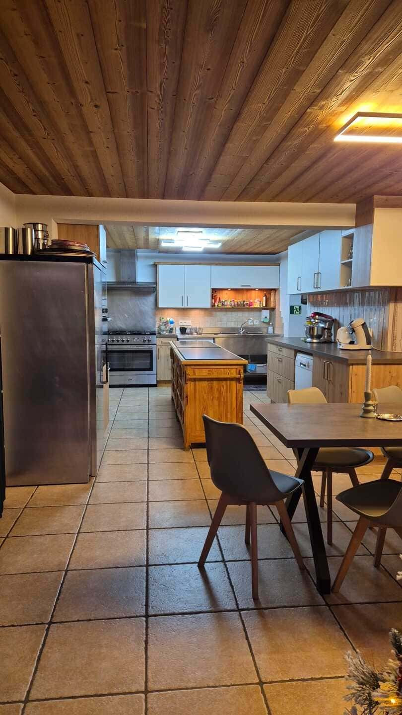 Chalet L'Orée du lac, Séjour cuisine, Châtel, Après-ski