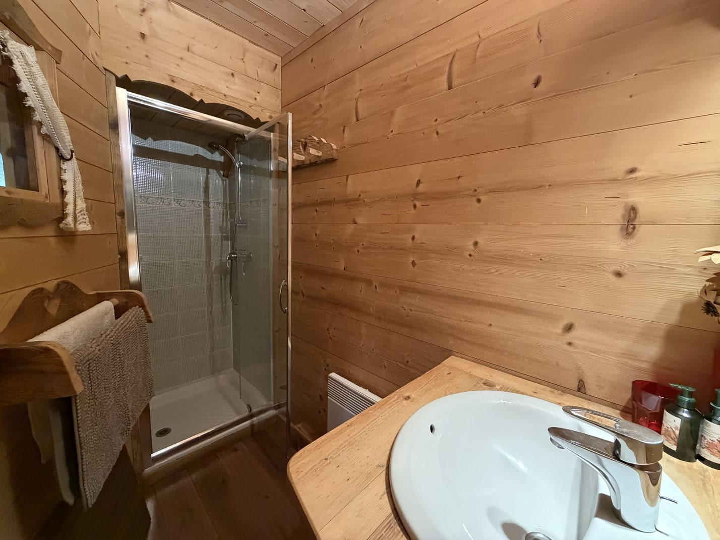 Chalet La Miette (Haut), Salle de douche, Châtel, 74390