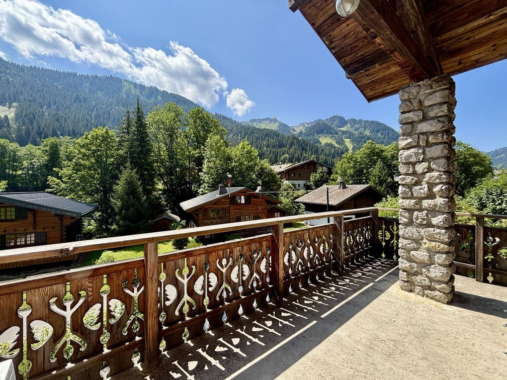 Chalet La Plane, balcony view, Châtel mountains, marmot hike