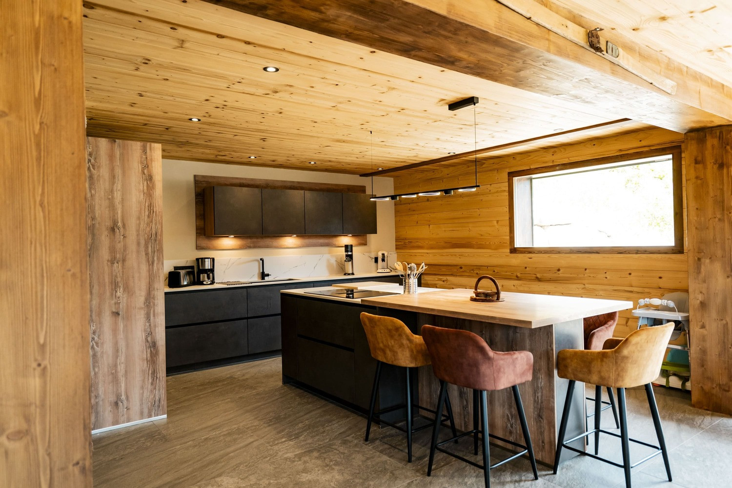 Chalet Laurentine, cuisine équipée, Châtel ski neige soleil