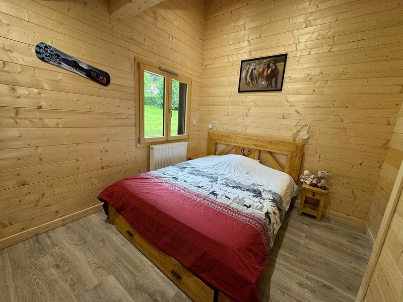 Chalet le Bancky, Bedroom with double bed, Châtel Portes du Soleil 74
