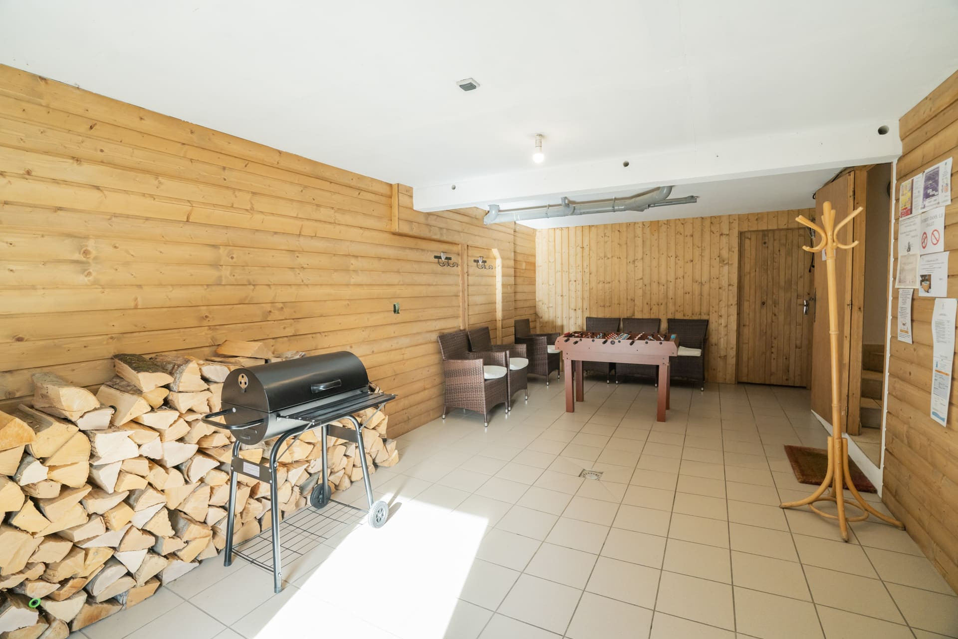Chalet Le Noisetier, table soccer, Châtel Les Portes du Soleil