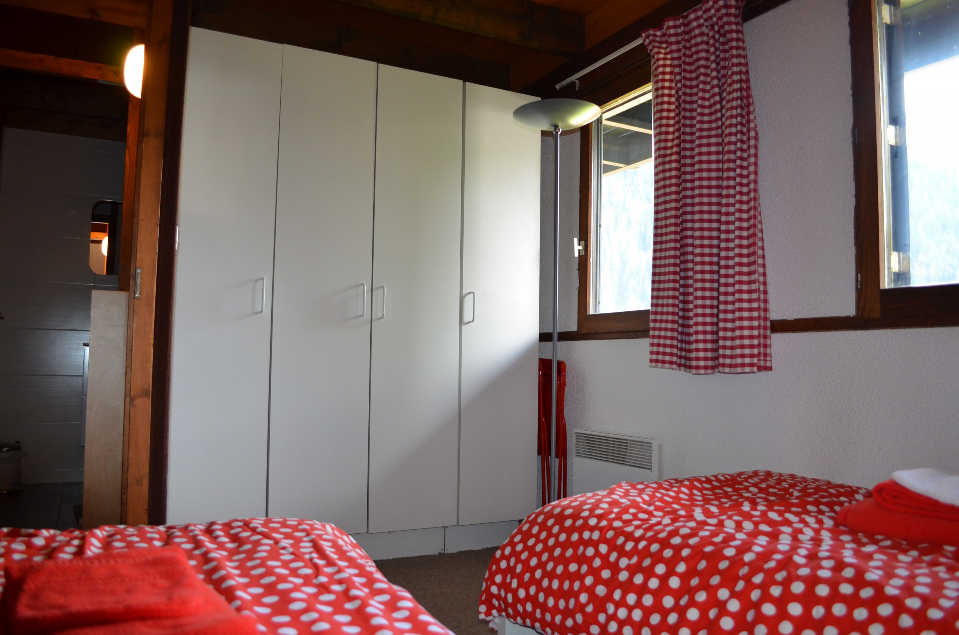 Chalet Le Numéro 5, Bedroom single bed, Châtel Ski equipment