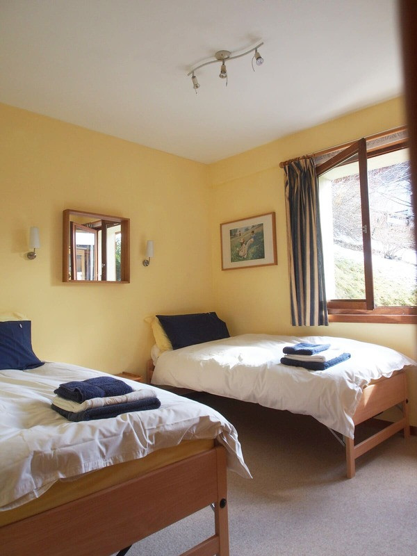 Chalet les Carlines, Bottom, Single Bedroom, Chatel, Chairlift