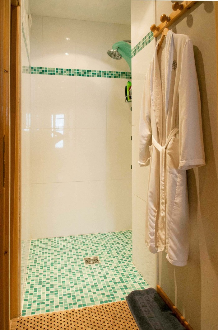 Chalet les Carlines, Bottom, Bathroom, Chatel, Fondue