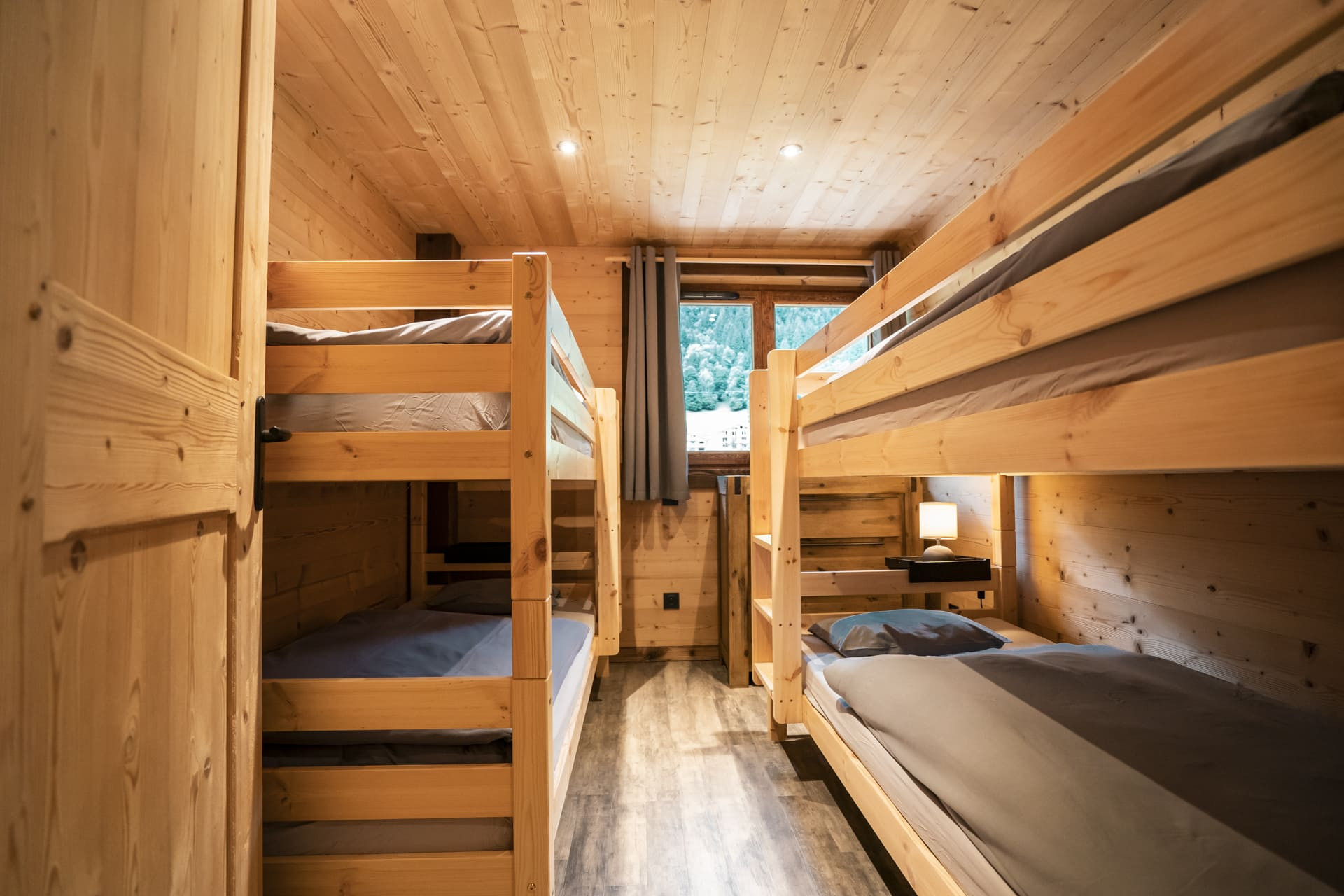 Chalet les Cerfs, Apartment 10 persons, Bedroom with 2 x 2 bunk beds, Châtel Linga