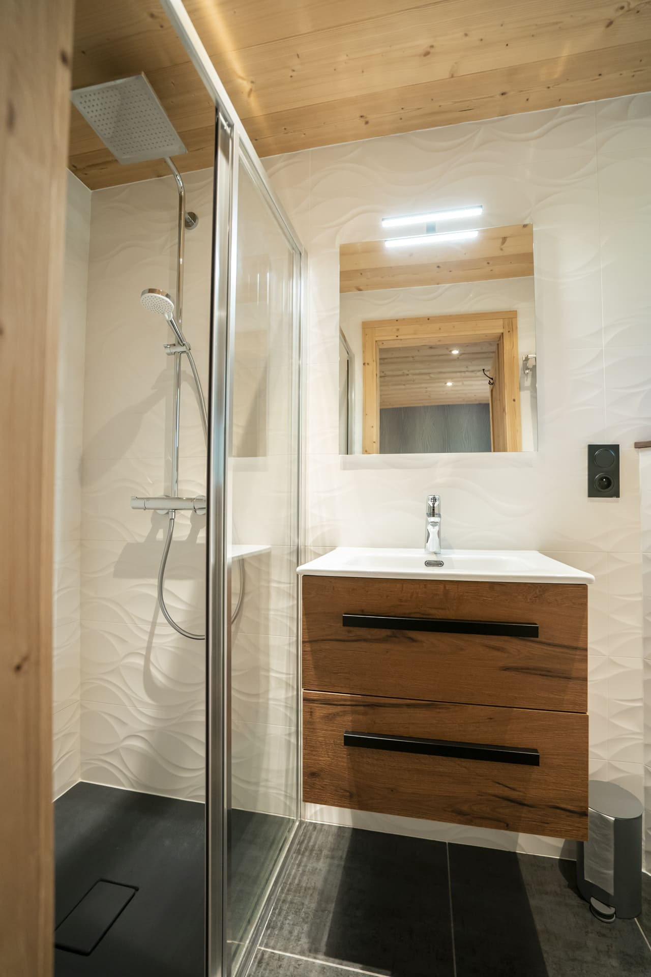 Chalet les Cerfs, Apartment 10 people, Shower room, Châtel Linga