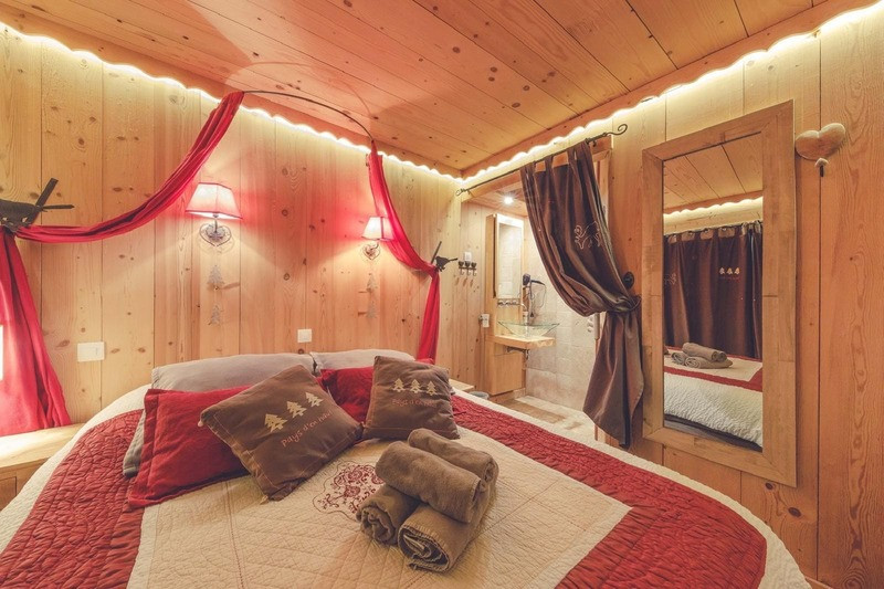 Chalet Les Loups, Châtel, Room 3