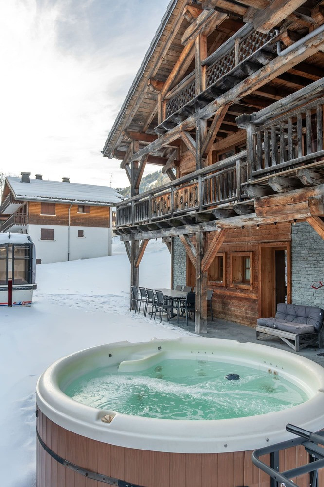 Chalet Les Romains, jacuzzi, Châtel Les Portes du Soleil Chalet Les Romains, jacuzzi, Châtel Les Portes du Soleil