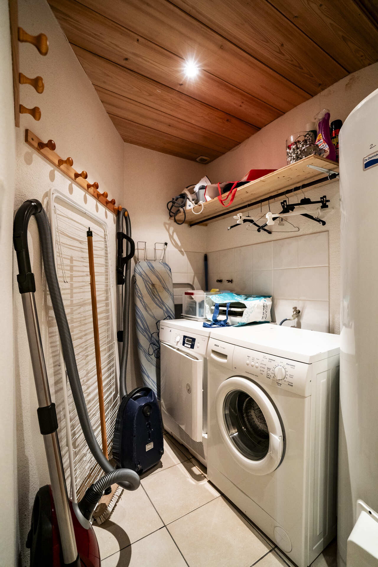 Chalet Tournesols, washing machine and dryer, Châtel