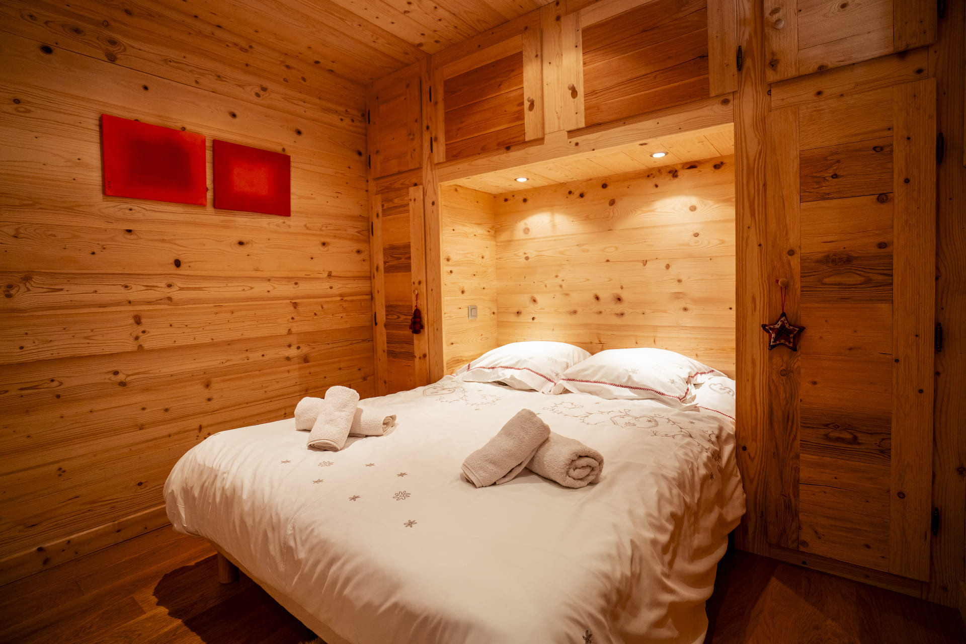 Chalet Tournesols, double bedroom, Châtel Reservation