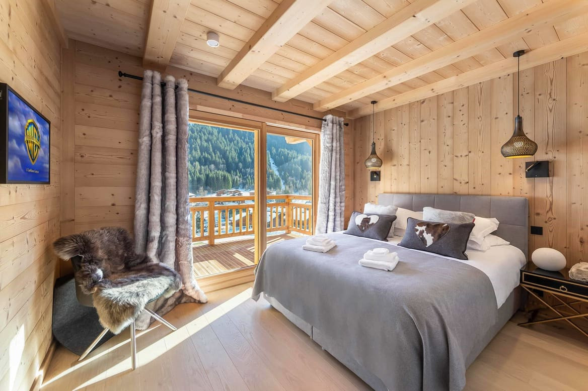 Chalet Linga, Double bedroom, Chatel, Sun Chalet Linga, Double bedroom, Chatel, Sun