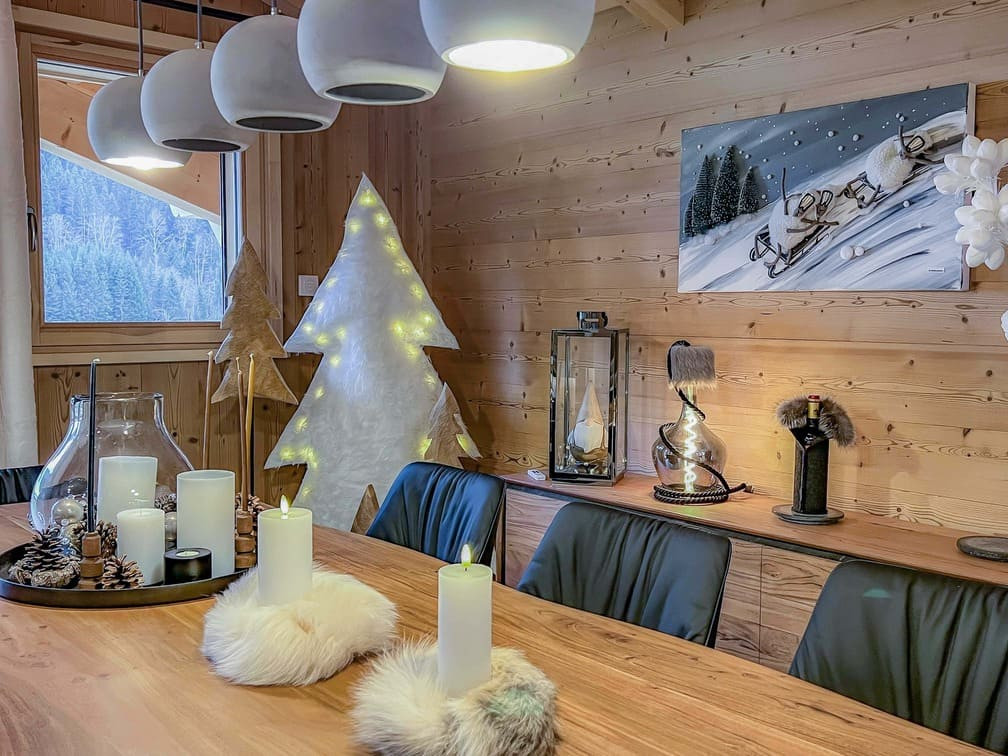Chalet Linga, Dining room, Chatel, Friends Holiday Chalet Linga, Dining room, Chatel, Friends Holiday