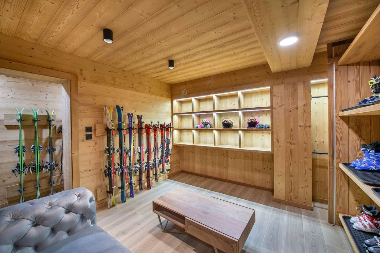 Chalet Linga, Ski room, Chatel, Abondance Valley Chalet Linga, Ski room, Chatel, Abondance Valley