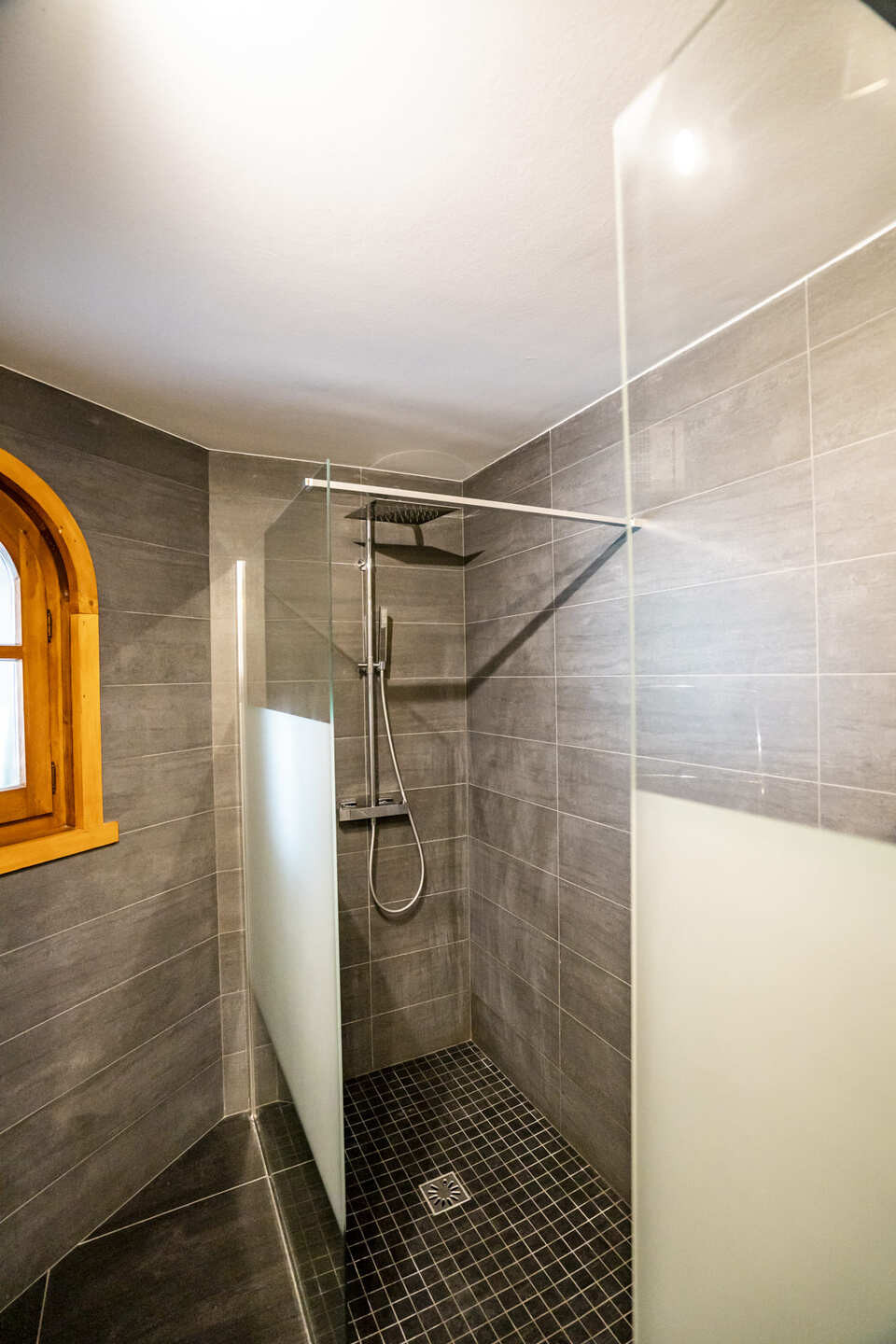 Chalet Lou Bochu, douche, Châtel vacance famille montagne