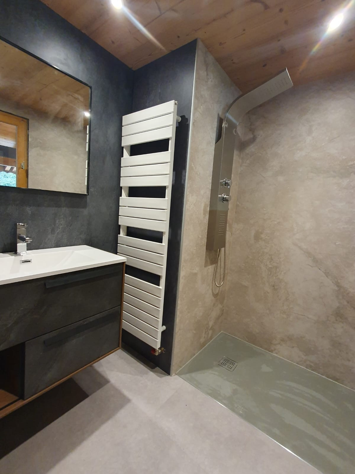 Chalet Lou Polaye Châtel, Shower room, Ski Family