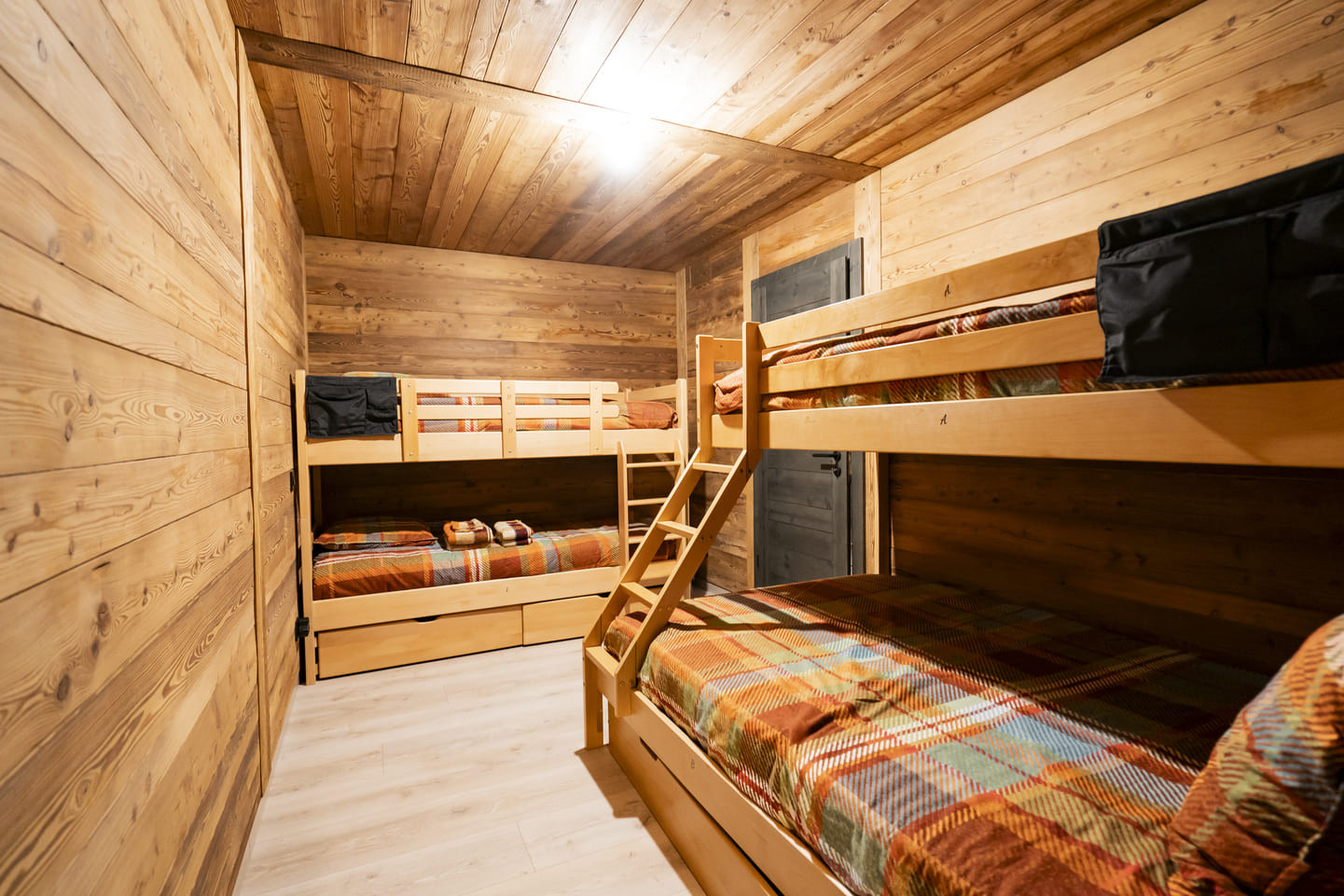 Chalet Vora Alpin, Bunk bed room, Châtel Family snow