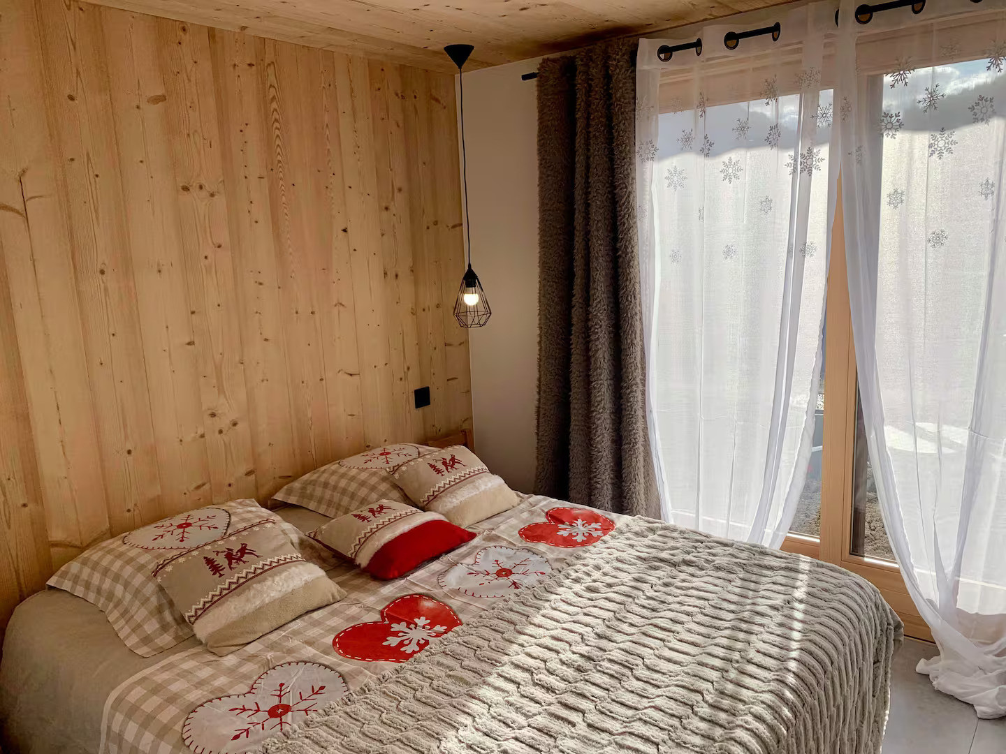 chambre double, Châtel Les Portes du Soleil, vacances ski neige chambre double, Châtel Les Portes du Soleil, vacances ski neige