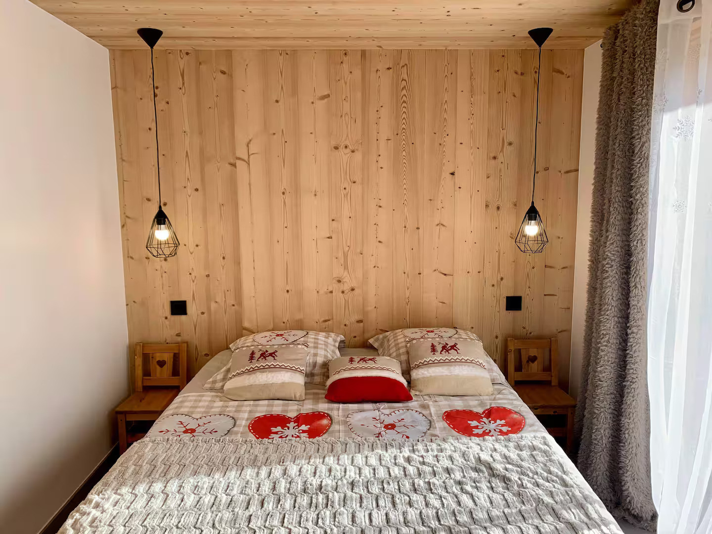 chambre double, Châtel Les Portes du Soleil, vacances ski neige montagne famille chambre double, Châtel Les Portes du Soleil, vacances ski neige montagne famille