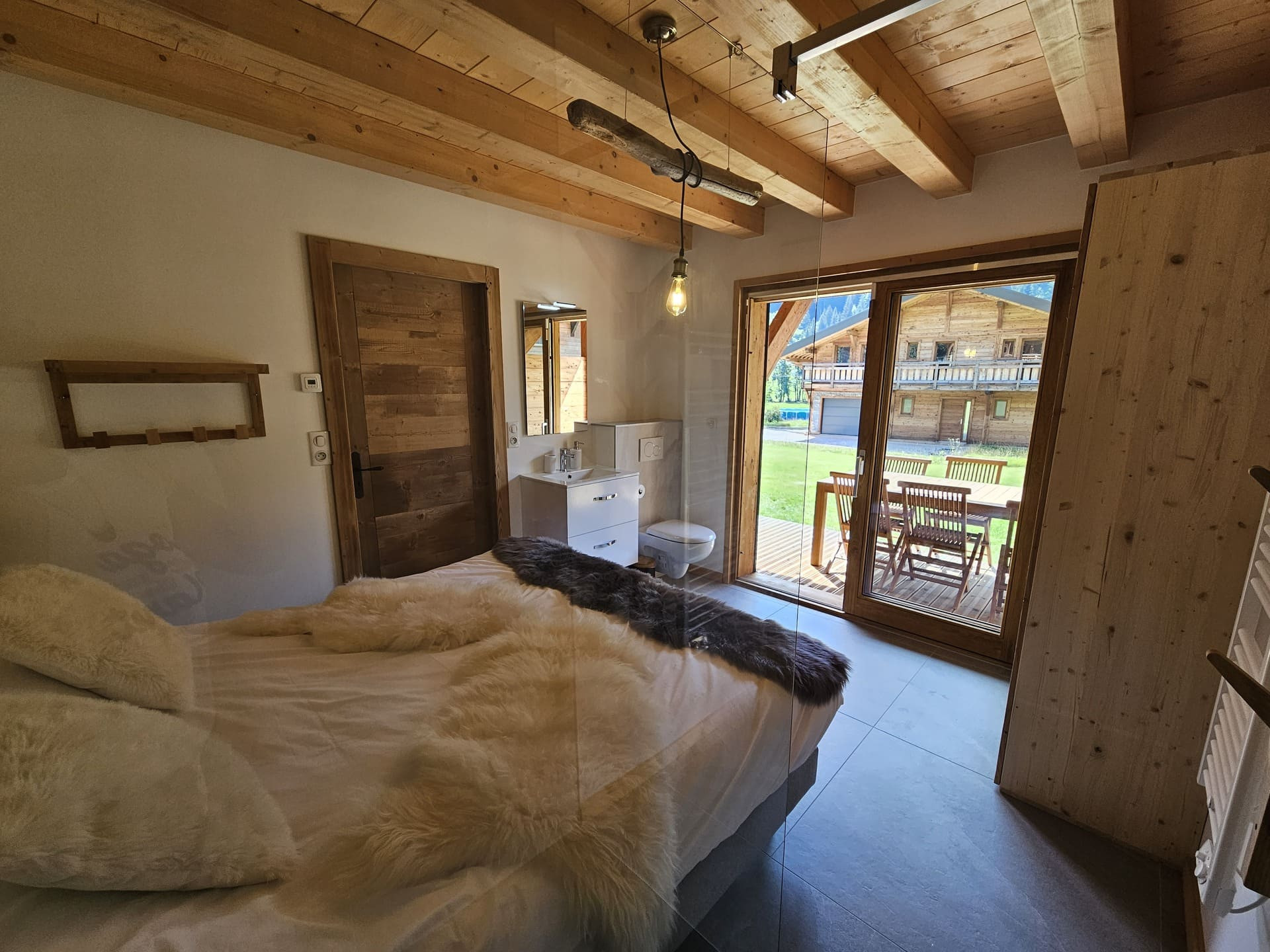Demi Chalet Vadel, La Chapelle d'Abondance, Chambre double rez de chaussée, Réservation 74