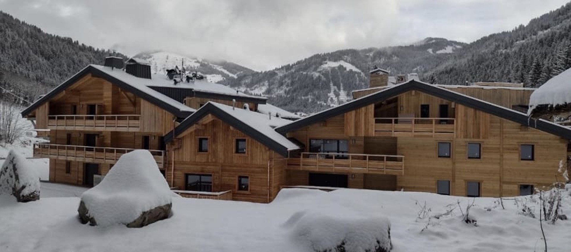 Les Lodges de Celestin 302 A- exterior winter view - Châtel Les Portes du Soleil