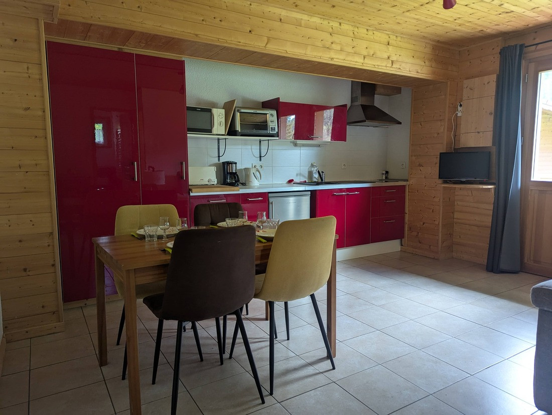 Location appartement 2 pièces dans chalet Le Bouquetins, Châtel Location appartement 2 pièces dans chalet Le Bouquetins, Châtel