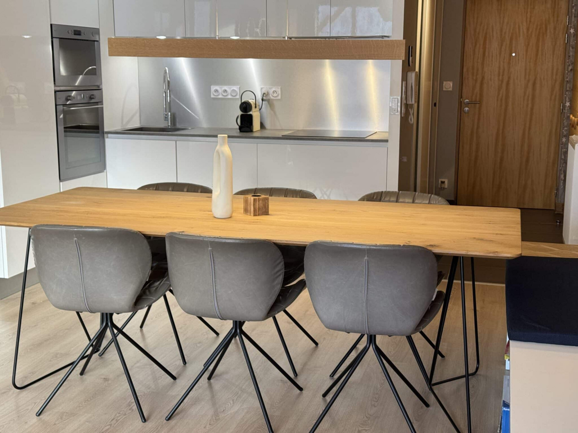 Résidence 360, appartement 19, salle à manger, Châtel Tourisme