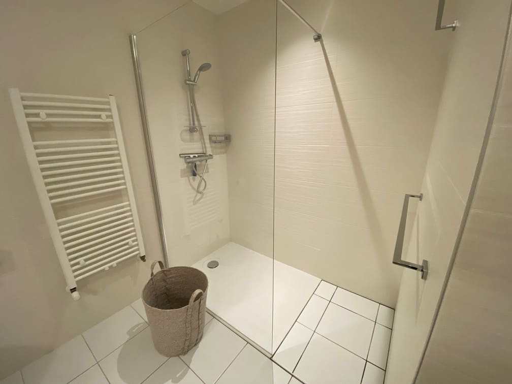 Résidence 360, Appartement n°18, Salle de douche, Châtel Réservation