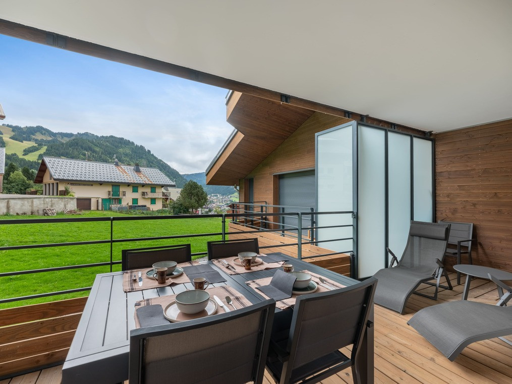 Résidence Art Mony, Appartement 203, Châtel, Terrasse été, Ambiance montagnarde Résidence Art Mony, Appartement 203, Châtel, Terrasse été, Ambiance montagnarde