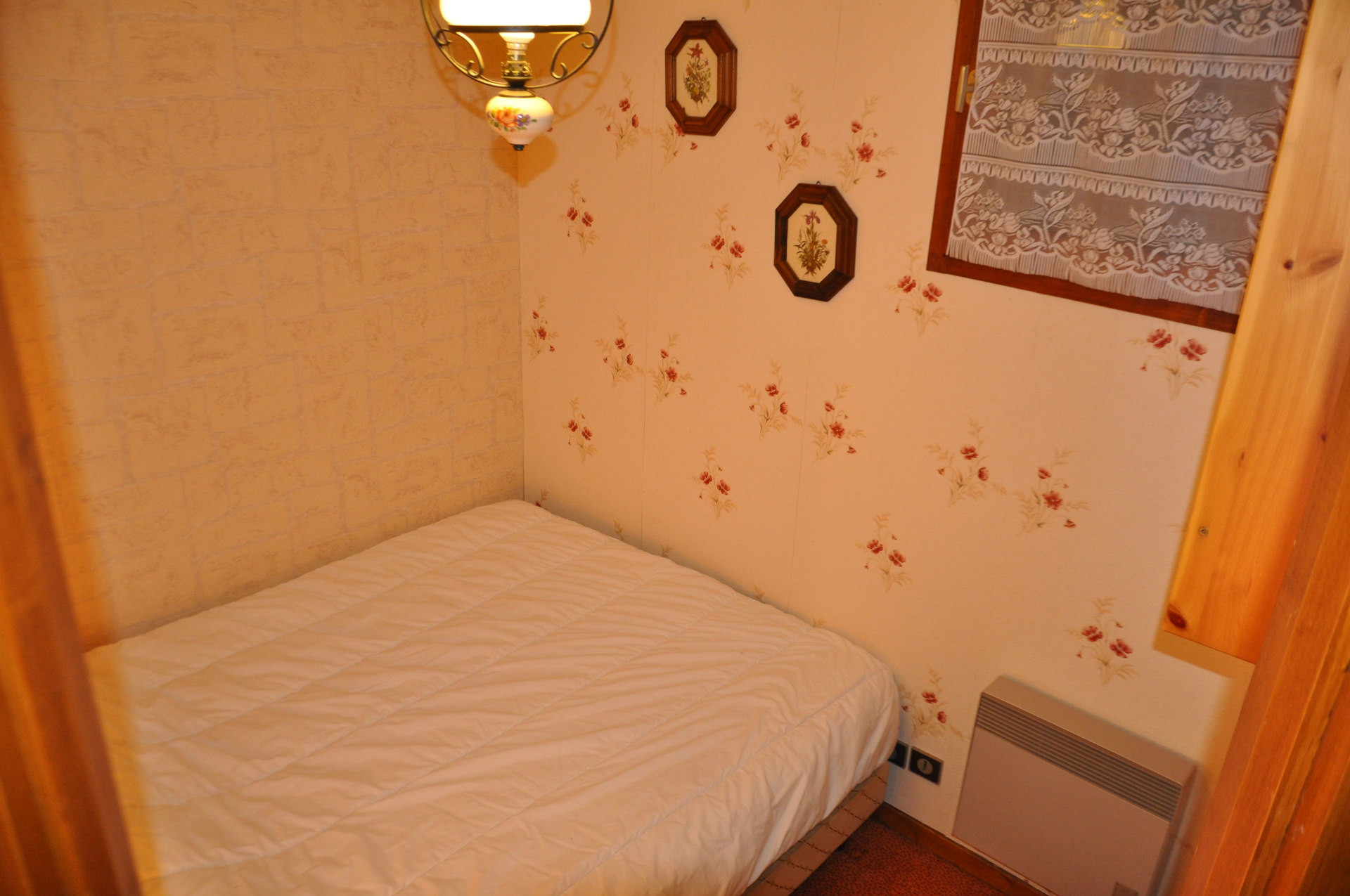 Residence Balcon du Lac, Bedroom double bed, Châtel Snow