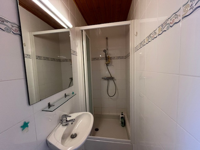 Résidence Chambron, Appartement n°4D, Salle de douche, Châtel 74390