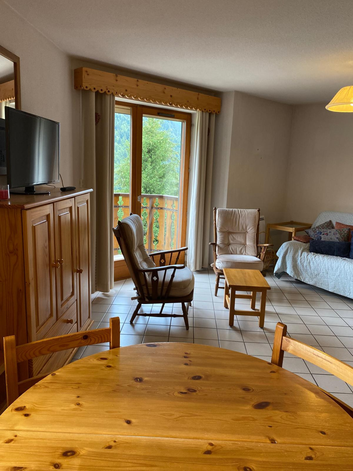 Le Chamois - Les Jonquilles Residence, dining room, Châtel Abondance Cheese
