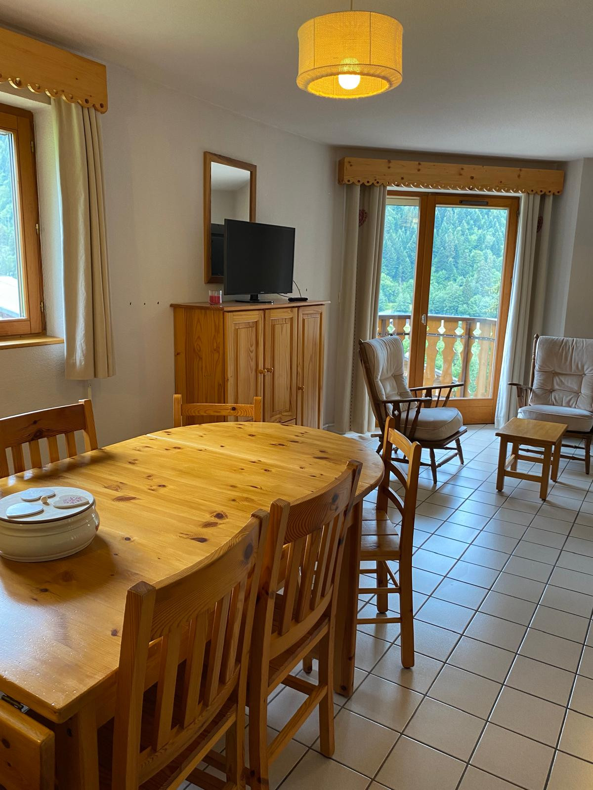 Le Chamois - Les Jonquilles Residence, dining room, Châtel, Les Portes du Soleil