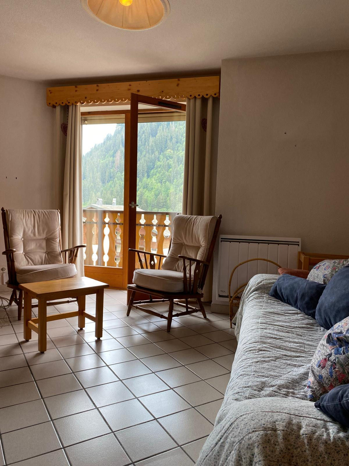 Le Chamois - Les Jonquilles Residence, dining room, Châtel mountain ski vacation