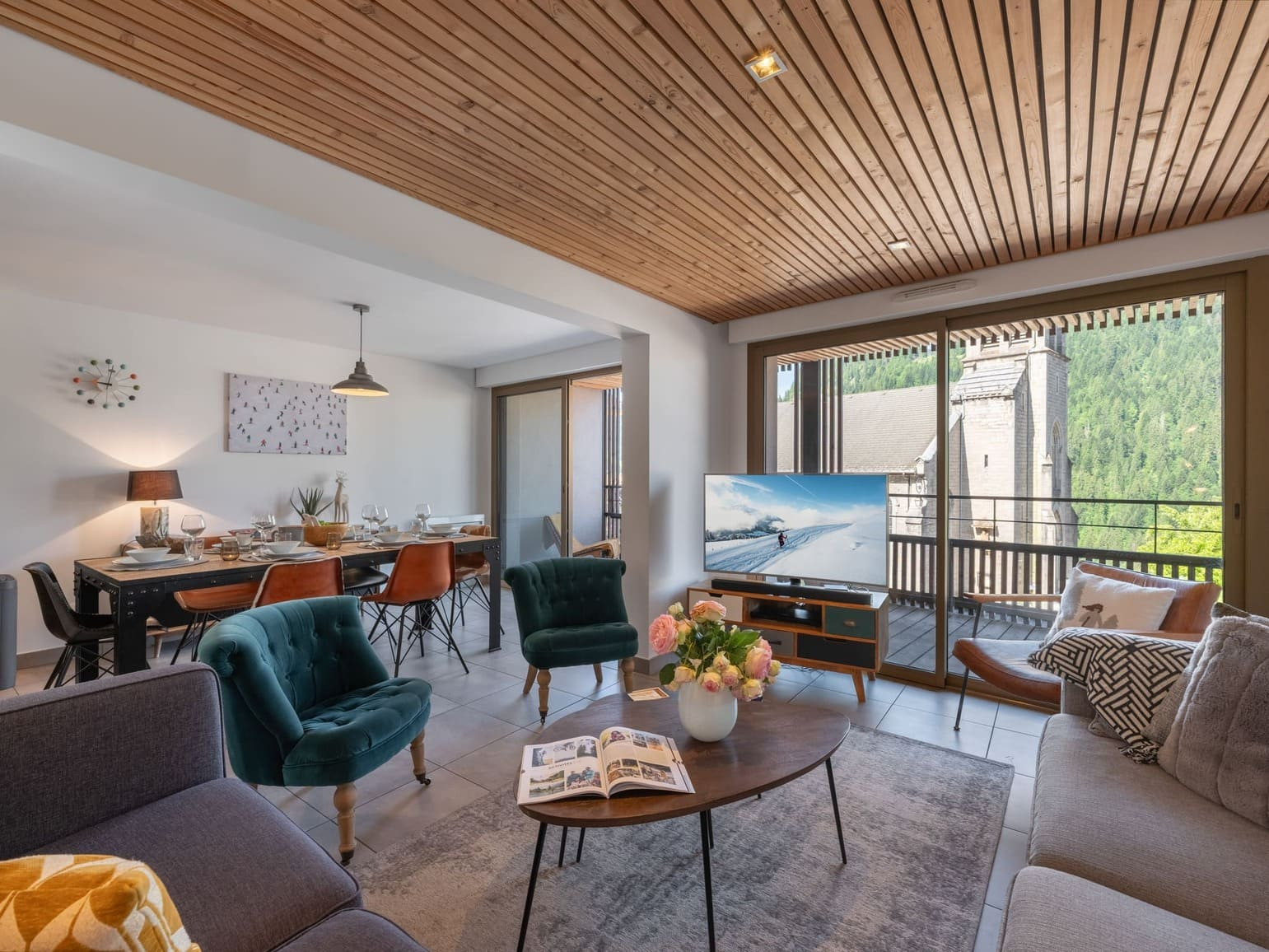 Residence Le Lion d'Or, Apartment 4, Châtel, Living room, Family holiday