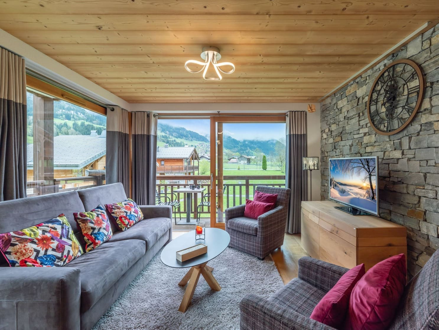 Residence Le Mont Blanc - Oasis, Apartment 07A, Chatel, Living room, Mountain view