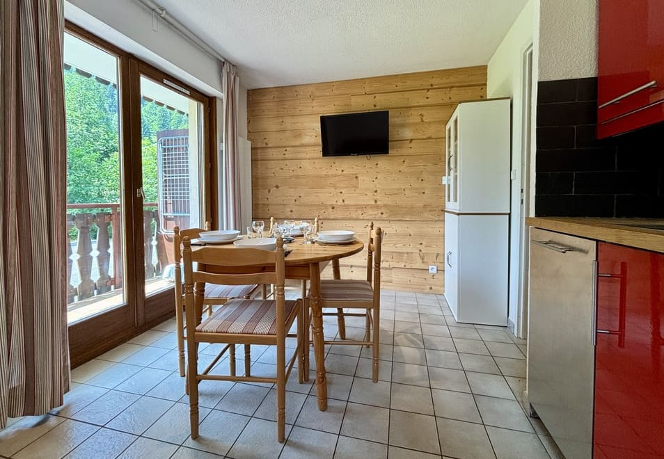 Residence Les Avenières, Apartment 8A, Chatel, Living room Kitchen, Family gateway 