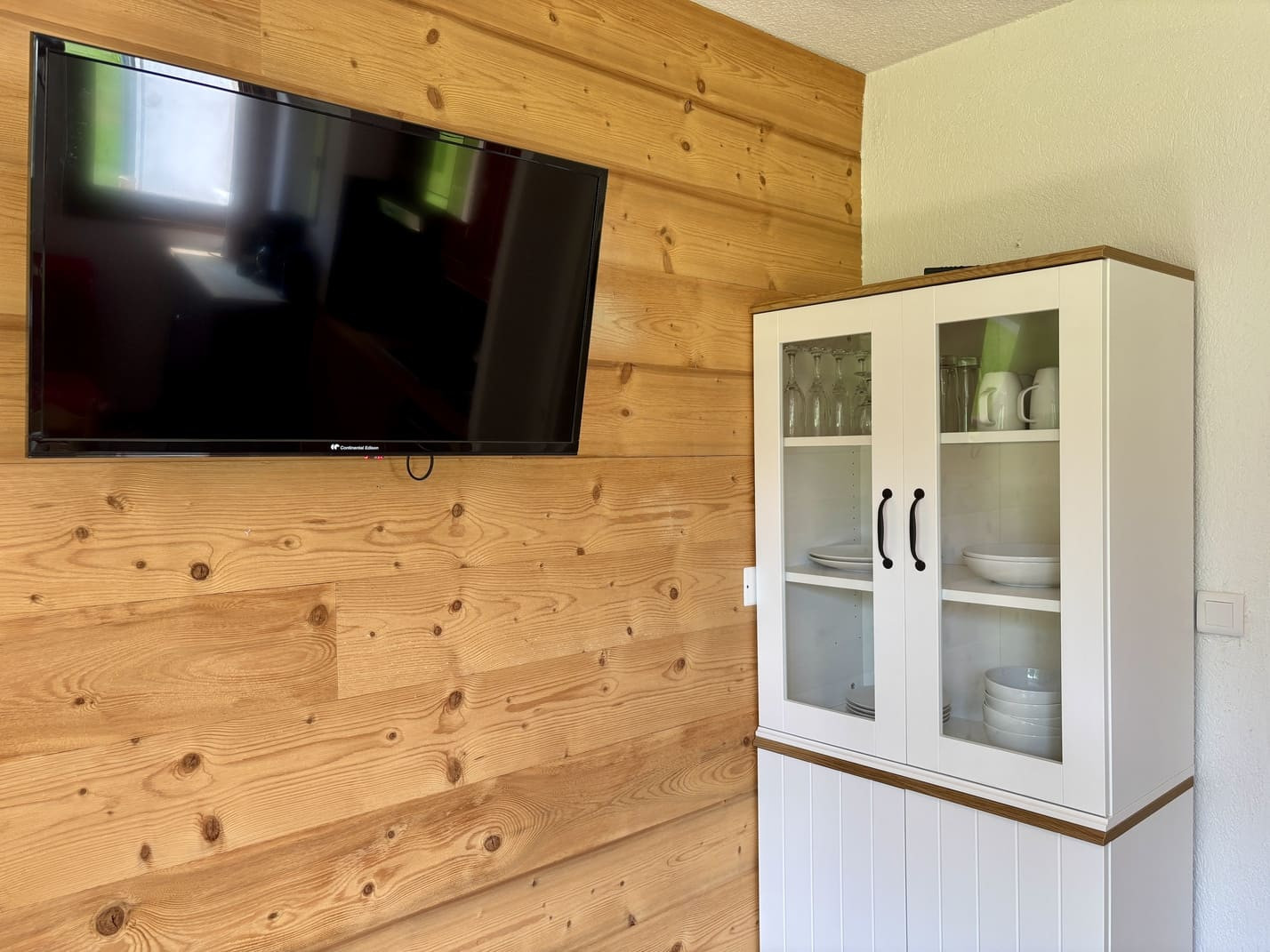 Residence Les Avenières, Apartment 8A, Chatel, Tv in the living room, French Alps