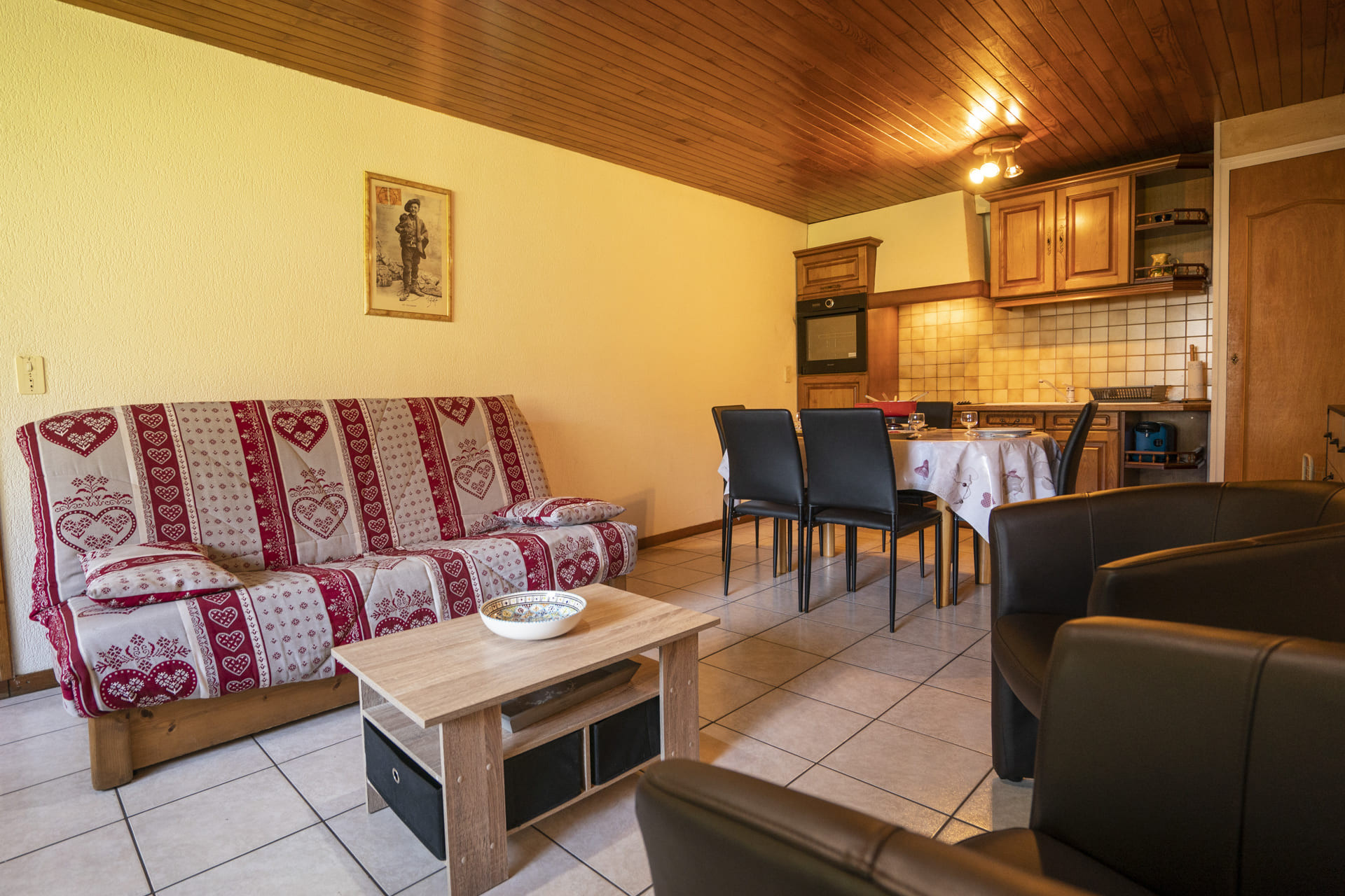 Residence Les Rhododendrons Apartment 307, Châtel, Living room, Snow Ski Passes