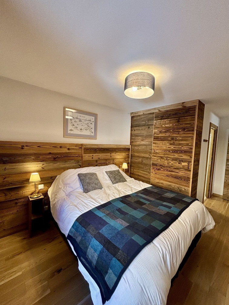 Résidence Les Soldanelles, appartement 07, chambre double, Châtel domaine skiable franco-suisse