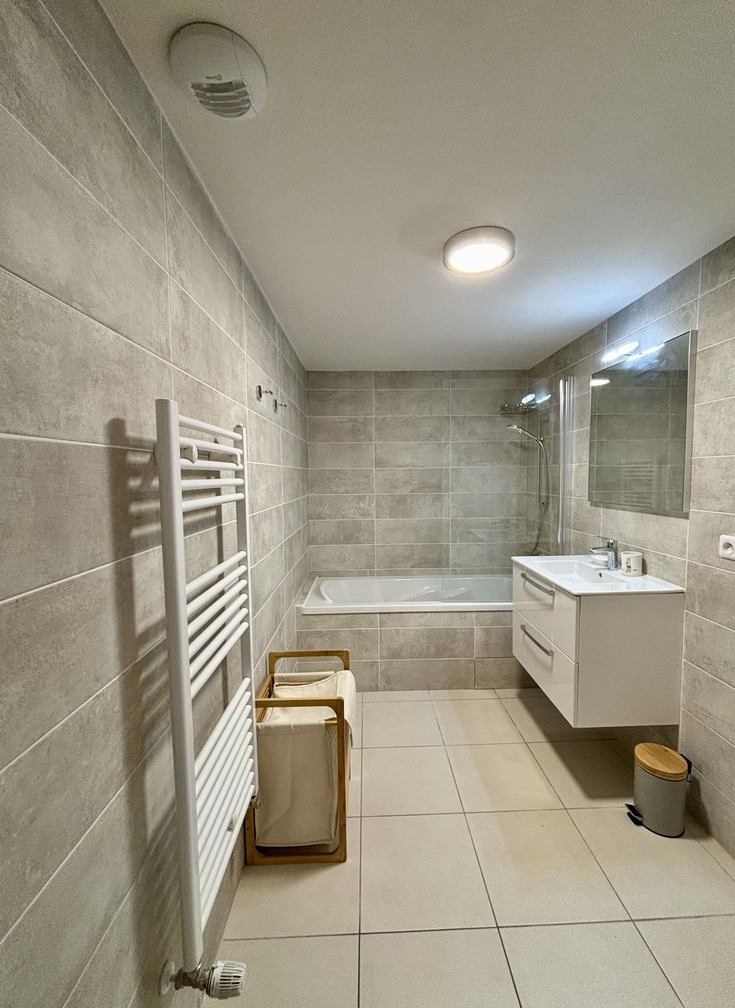 Résidence Les Soldanelles, appartement 07, salle de bain, Châtel Haute-Savoie