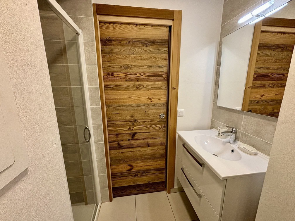 Résidence Les Soldanelles, appartement 07, salle de douche, Châtel Vallée d'Abondance