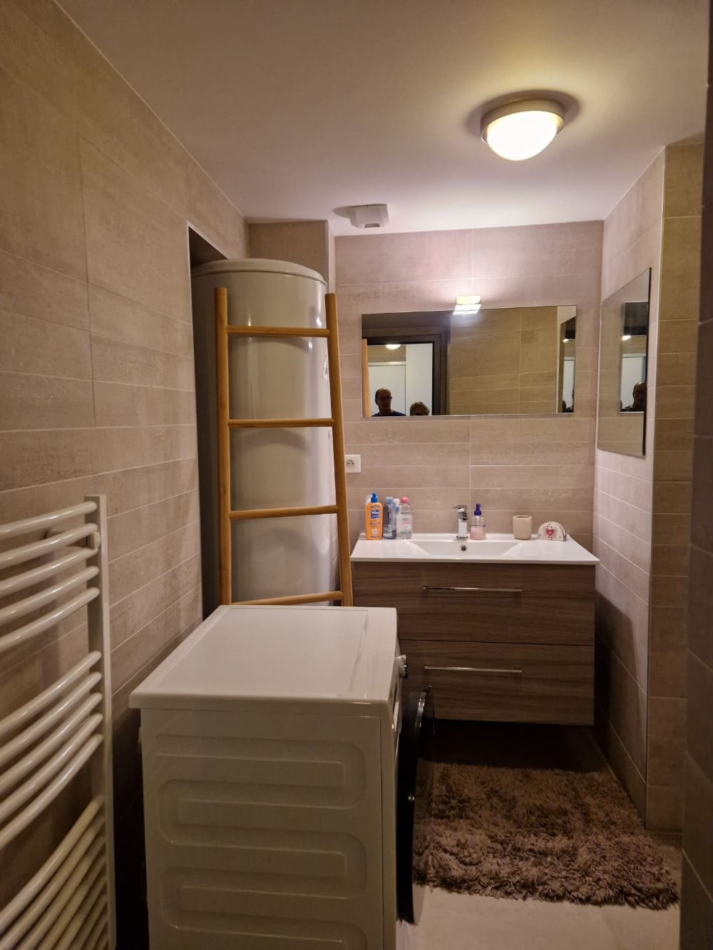 Résidence Les Soldanelles, Appartement 12, salle de douche, Châtel Les Portes du Soleil Résidence Les Soldanelles, Appartement 12, salle de douche, Châtel Les Portes du Soleil