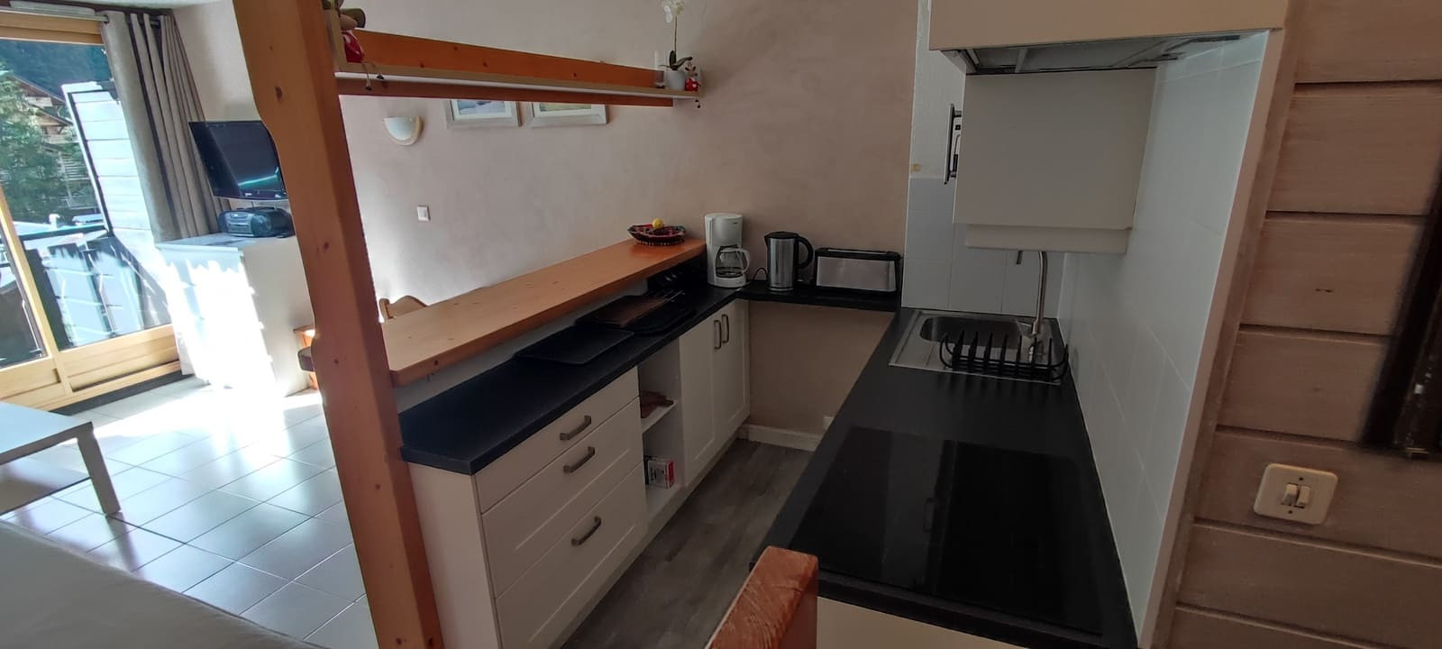 Résidence Moulin, Appartement 180 A, Séjour avec cuisine équipée, Châtel