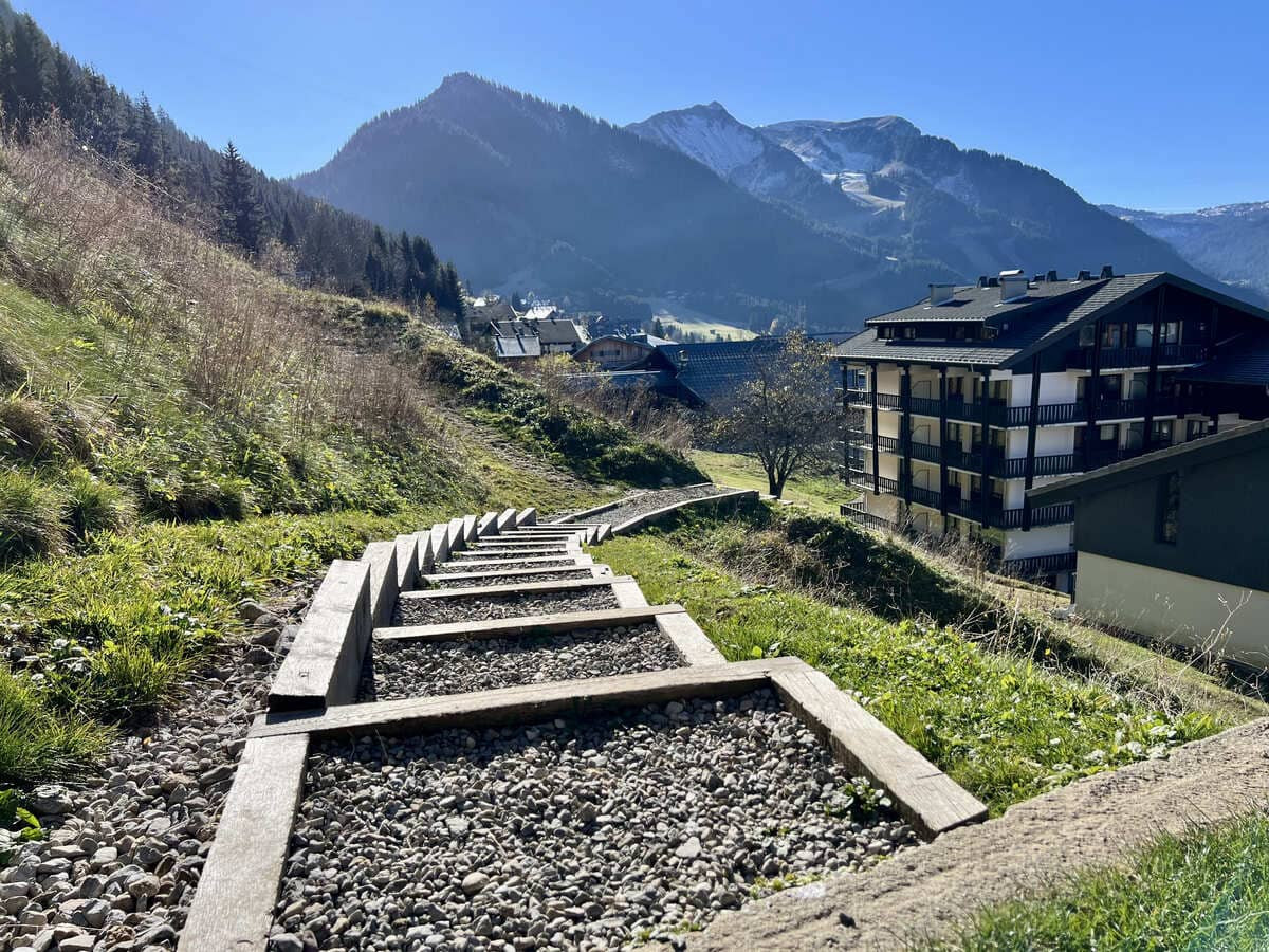 Residence the VIEW, Châtel, pedestrian way to super chatel in summer Residence the VIEW, Châtel, pedestrian way to super chatel in summer