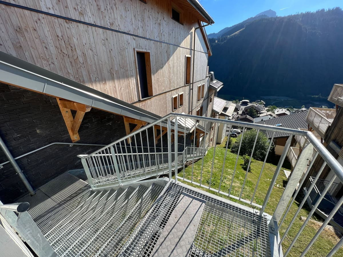 Residence the VIEW, Châtel, stairs