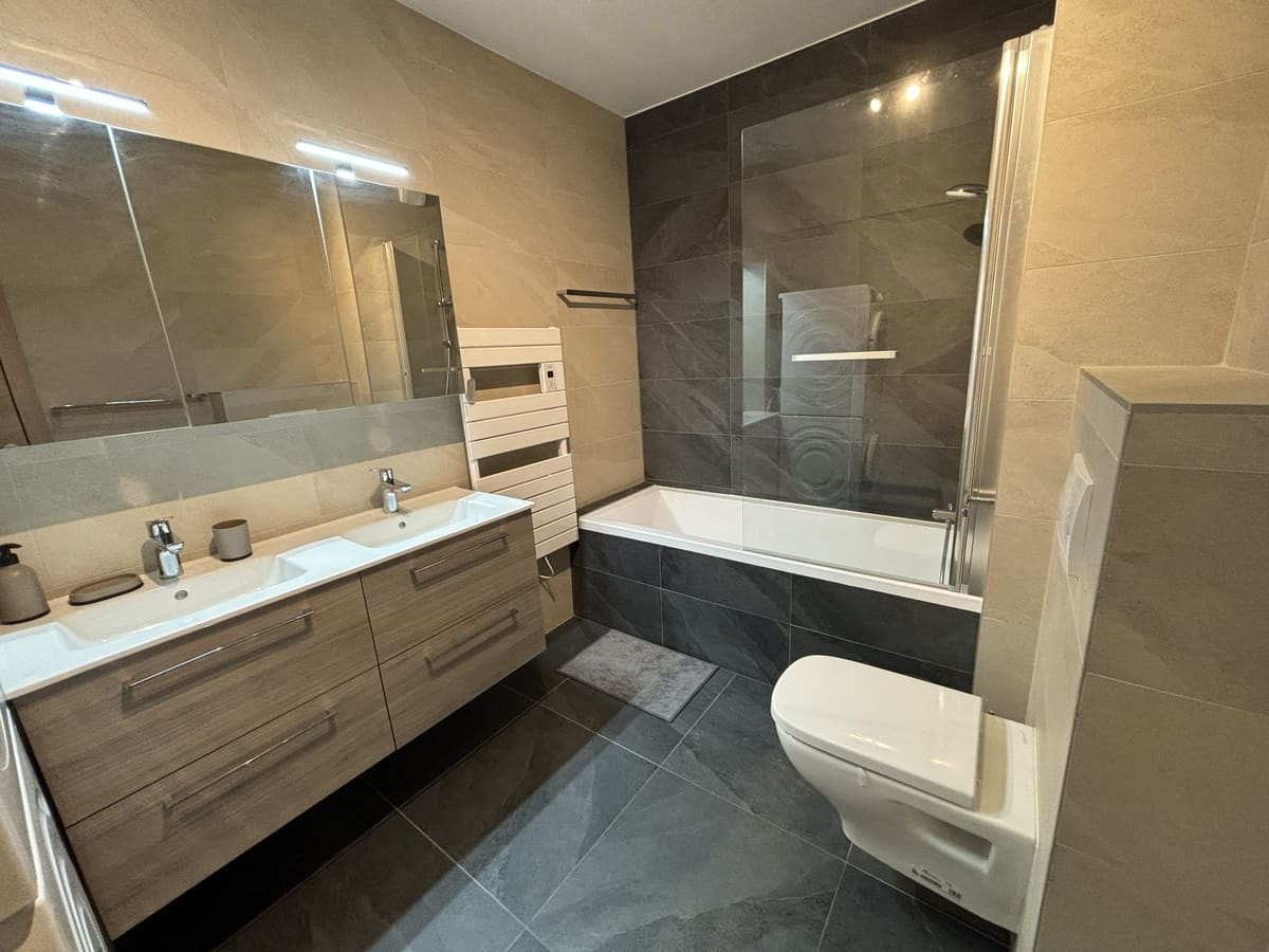 Résidence Thélème, Appartement 501, Bathroom / WC, Châtel